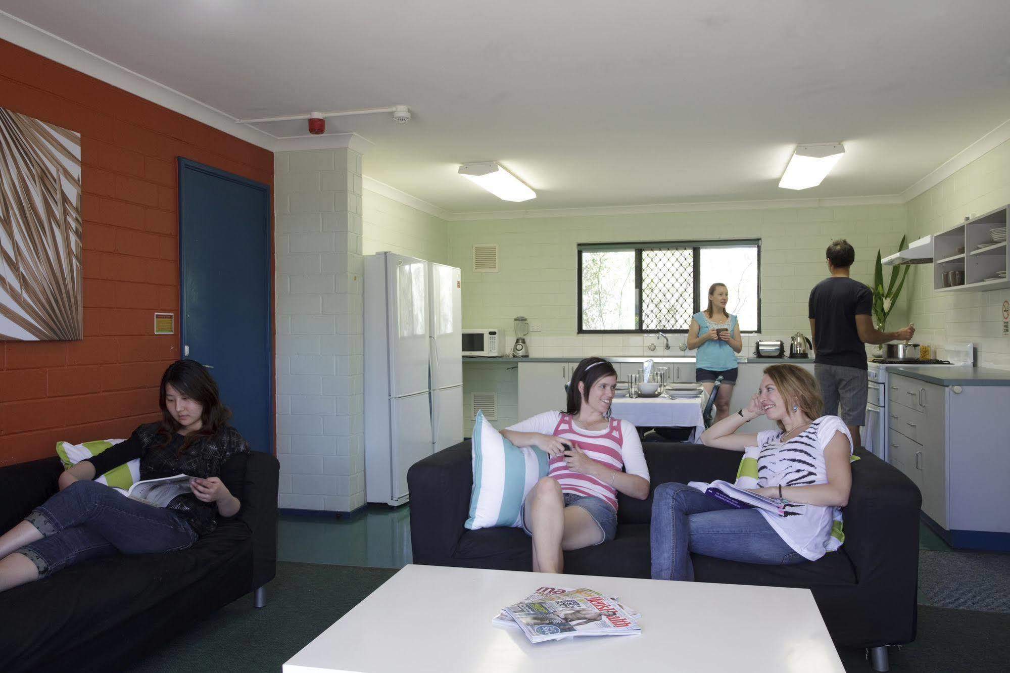 Ecu Joondalup Hostel Perth Ngoại thất bức ảnh